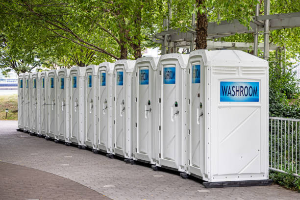 Best Standard Portable Toilet Rental in Lafayette, GA